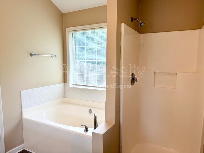 Building Photo - 545 Plantation Cove