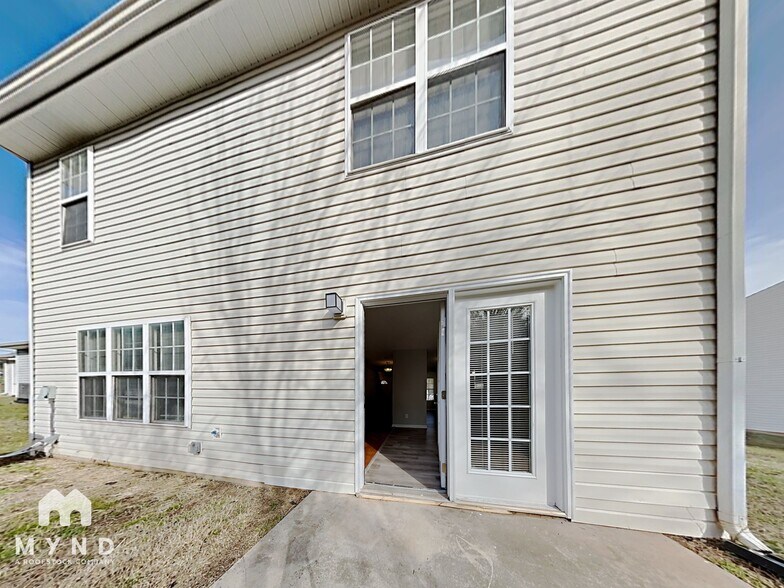 Building Photo - 10922 Olde English Dr