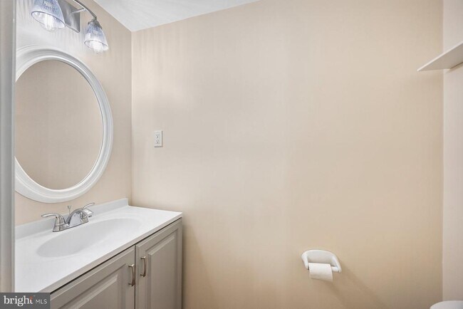 Building Photo - 9109 Bronze Bell Cir