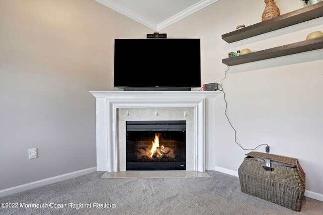 Building Photo - 631 Sloan Ct