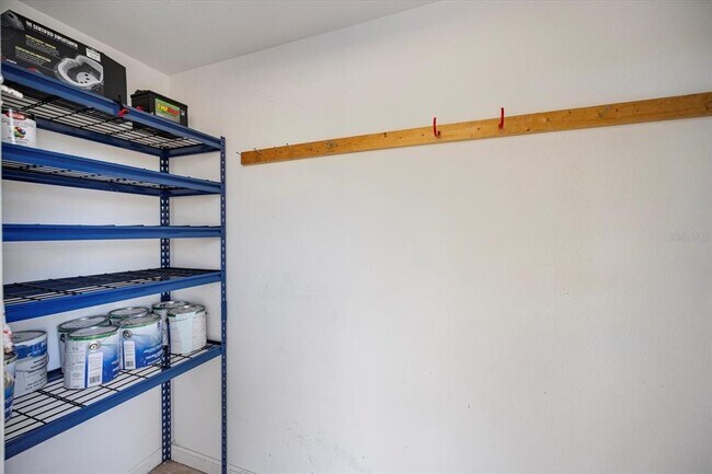 Building Photo - 856 Chatham Dr