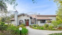 Building Photo - Charming and spacious single-level 2-bedroom, 2-bath condo
