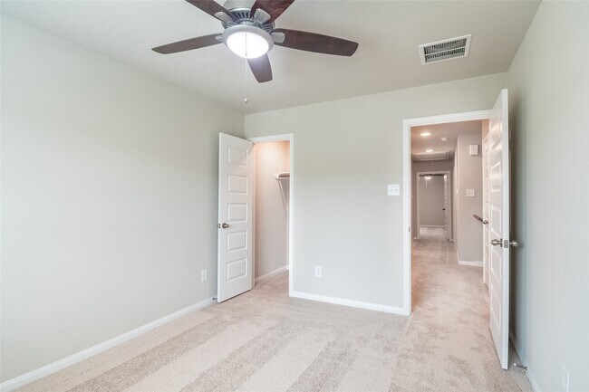 Building Photo - 2413 Tavo Trails Dr