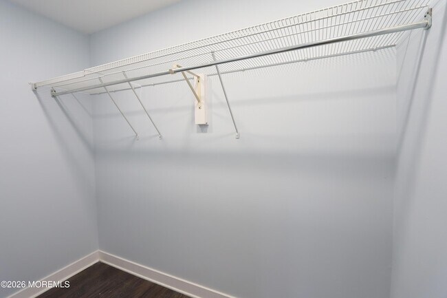 Building Photo - 21 Aster St