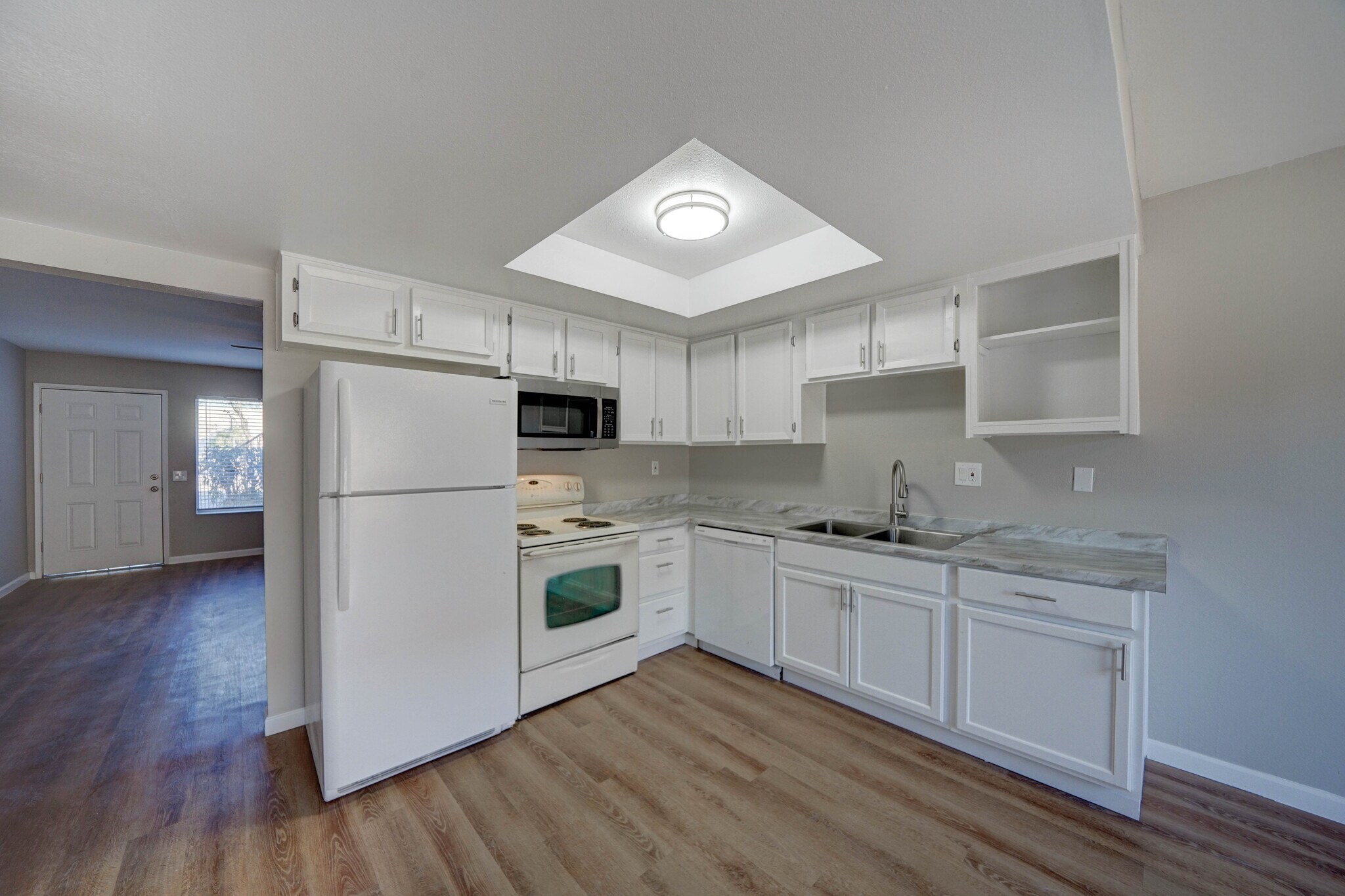 Building Photo - 5301 W Campbell Ave