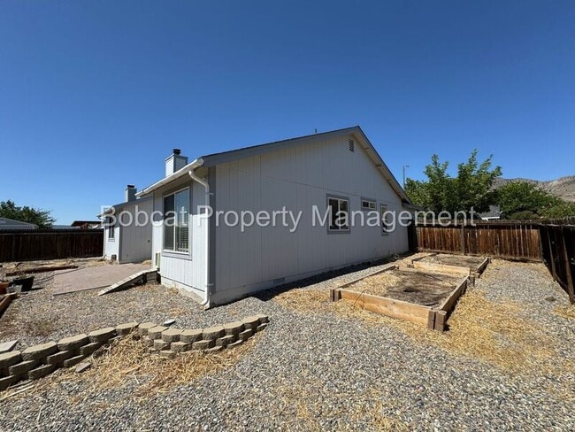 Building Photo - 532 Rawe Peak Dr