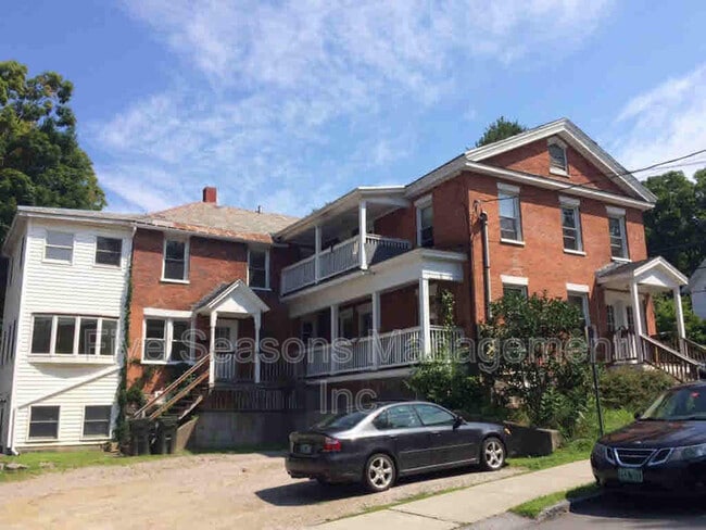Building Photo - 70-74 Adams St