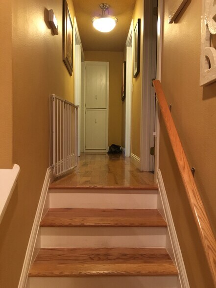 Building Photo - 29748 4th Ave S