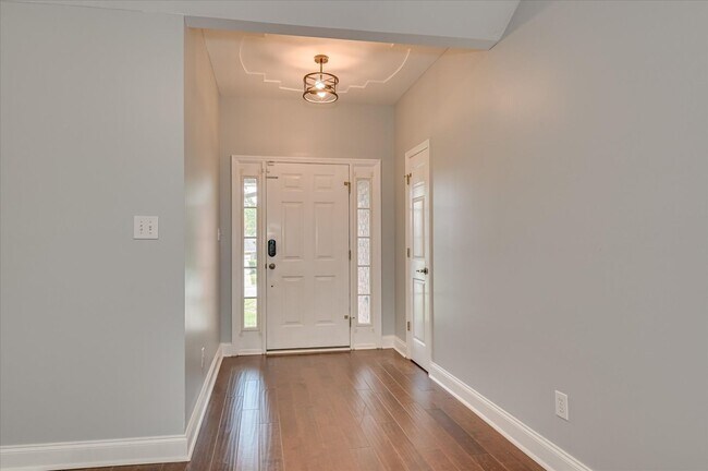 Building Photo - 1094 Maple Ridge Ct