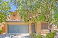 Building Photo - 3252 E Virgil Dr