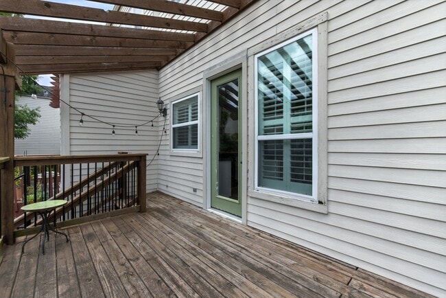 Building Photo - 1317 Bomar St