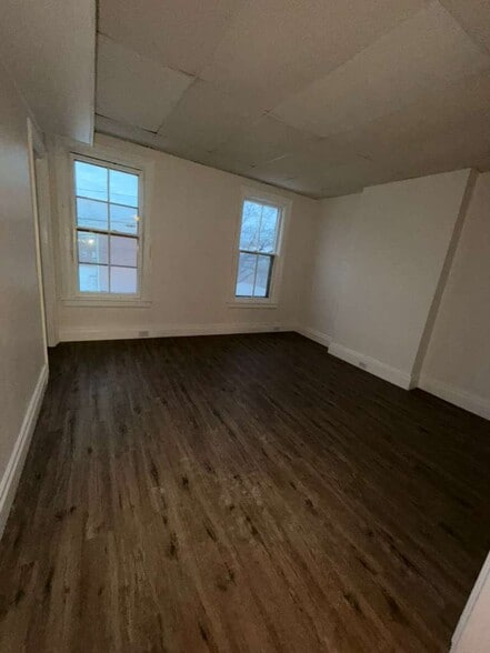 Building Photo - 18 Marvin Ave