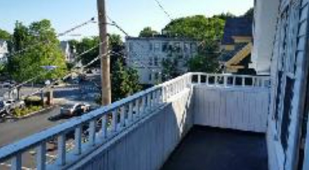 Building Photo - 50 White St