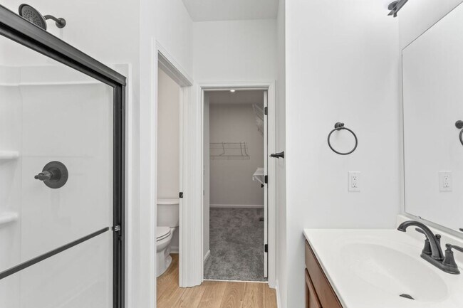 Building Photo - Short Term New Construction Townhouse for rent! Rental tell the end of May