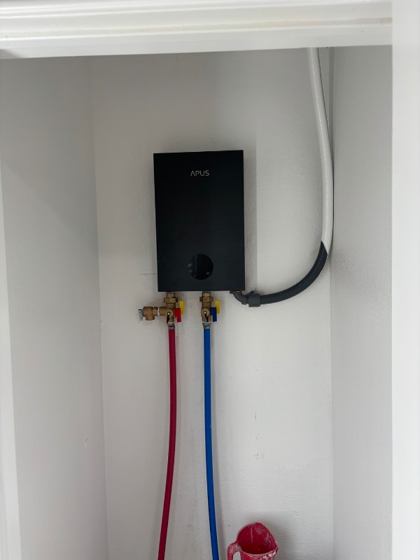 Building Photo - 2215 Mouser Ln