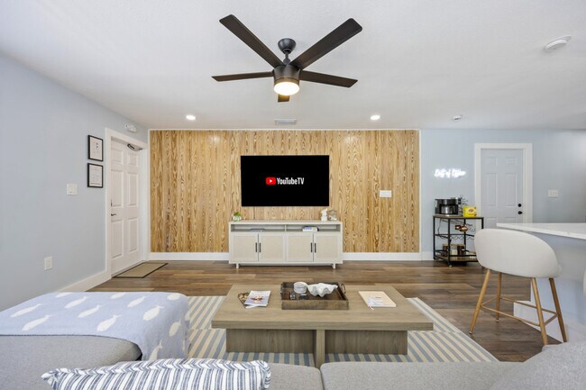 Building Photo - 79 S Brevard Ave