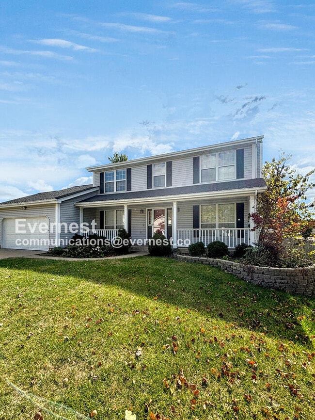 Building Photo - 823 Haversham Dr