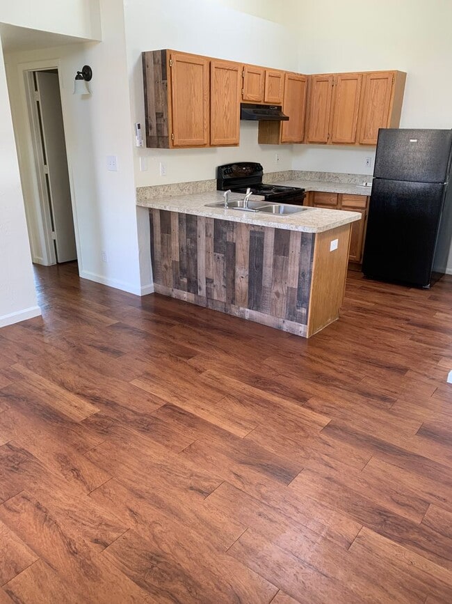 Building Photo - Great Kachina Rental