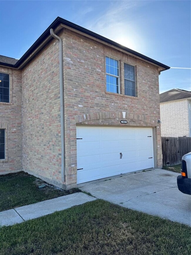 Building Photo - 7813 Marble Ridge Dr