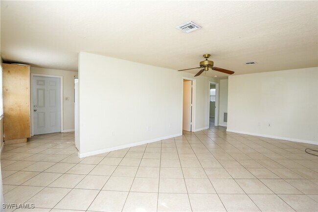 Building Photo - 5761 Lancewood Way