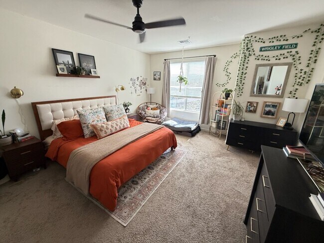 Building Photo - 3 Bedroom, 2.5 Bath Townhome