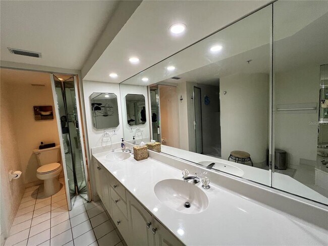 Building Photo - 6650 Sunset Way