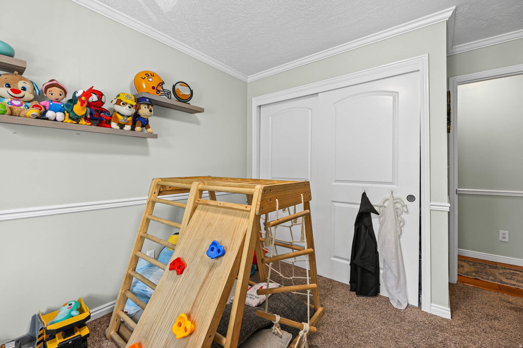 Building Photo - 9107 S Peach Blossom Dr