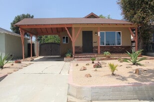 Building Photo - 3133 W 108th St
