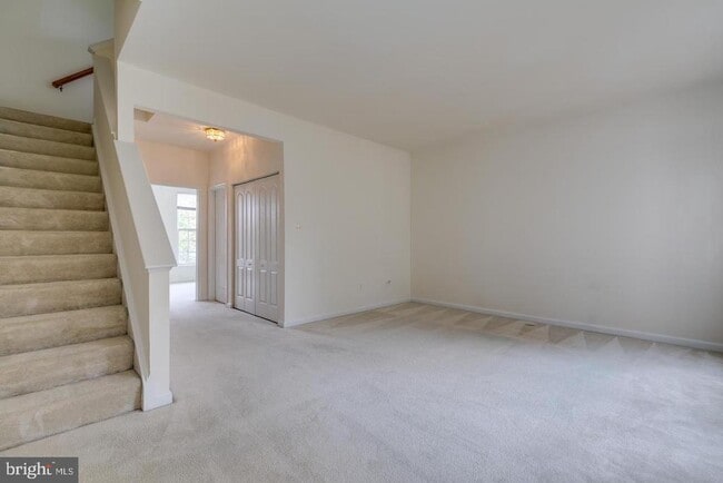 Building Photo - 13129 Park Crescent Cir
