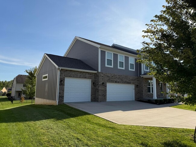 Building Photo - 8739 Cedar Brook St