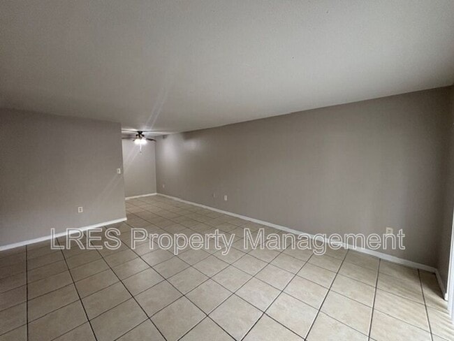 Building Photo - 1695 Lee Rd