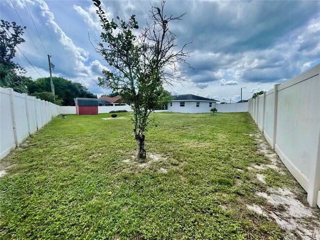 Building Photo - 2107 E Atmore Cir