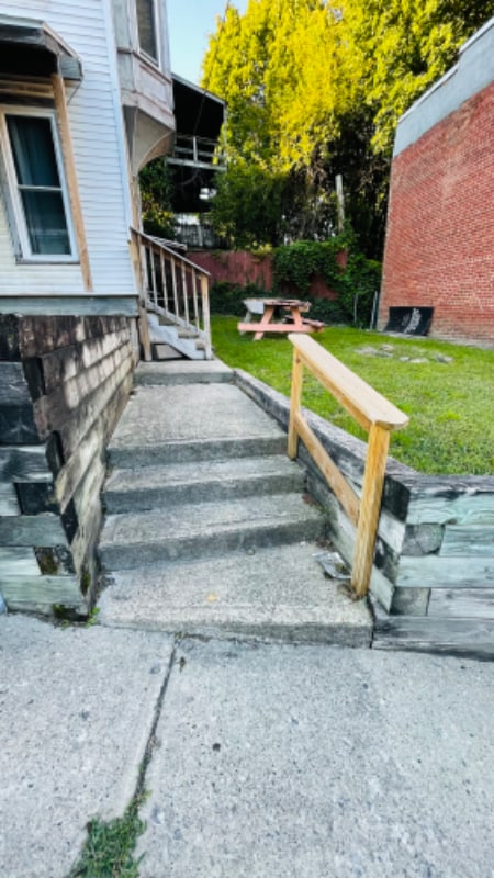 Building Photo - 80 Main St