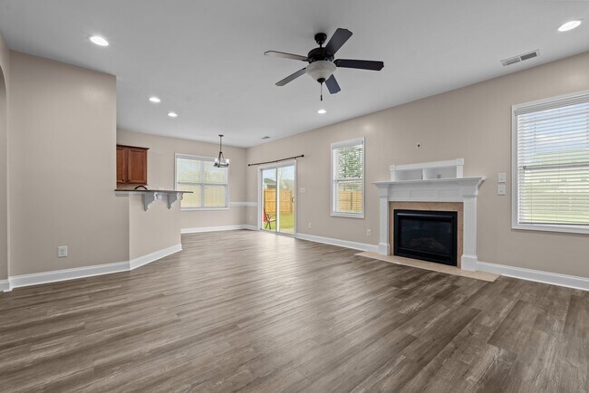 Building Photo - 133 Lockwood Dr