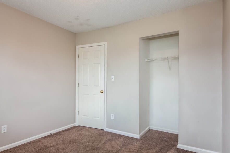 Building Photo - 4321 Windjammer Ct SW