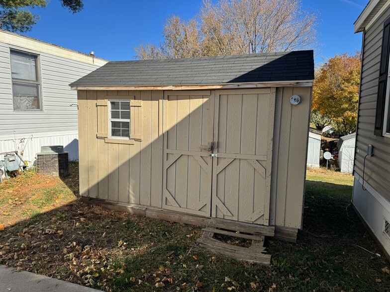 Building Photo - 3701 2nd St