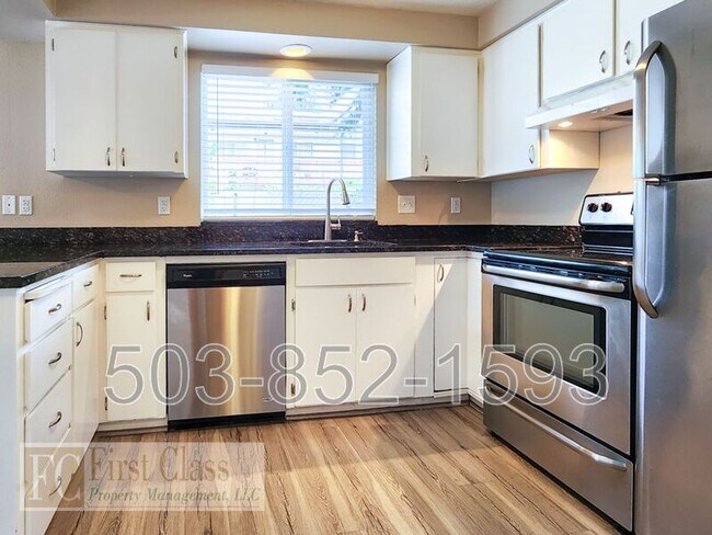 Building Photo - 4319 SE 37TH Ave