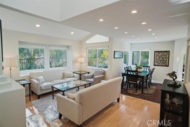 Building Photo - 29732 Strawberry Hill Dr