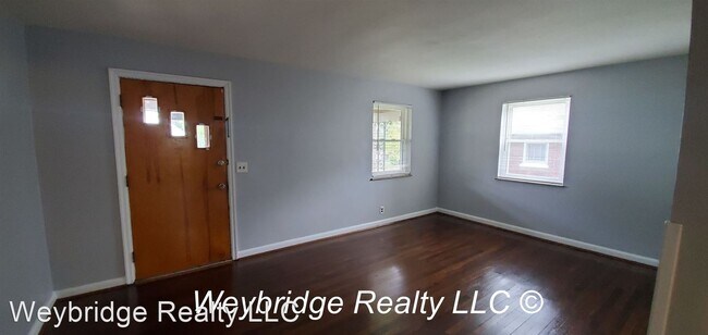 Building Photo - 3 br, 1 bath House - 1925 Waltham Ave