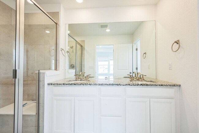 Building Photo - Spacious 4BR 3 Bath House with Basement in Erie, Boulder County (BVSD)