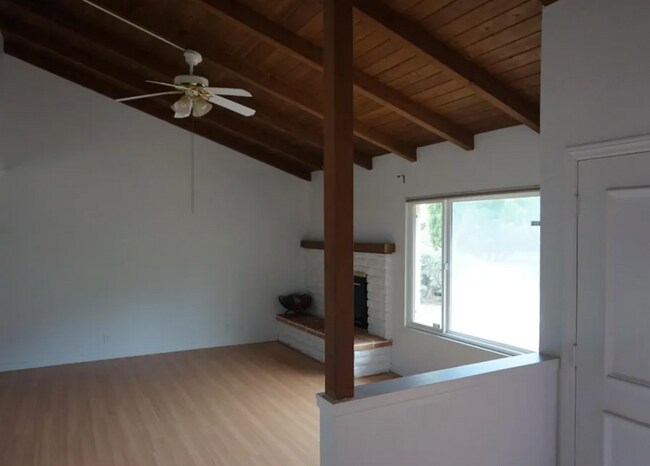 Building Photo - 630 Pine Spring Ln