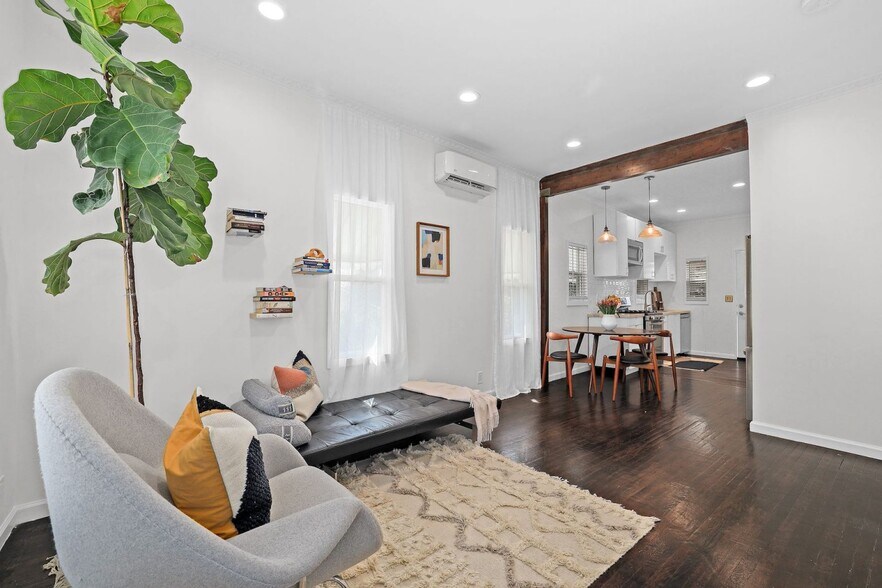 Building Photo - 249 Columbia Pl