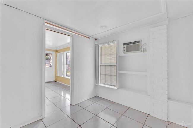 Building Photo - 29 Martin Ave