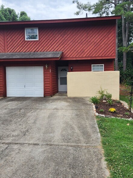 Building Photo - 405 Brown Rd