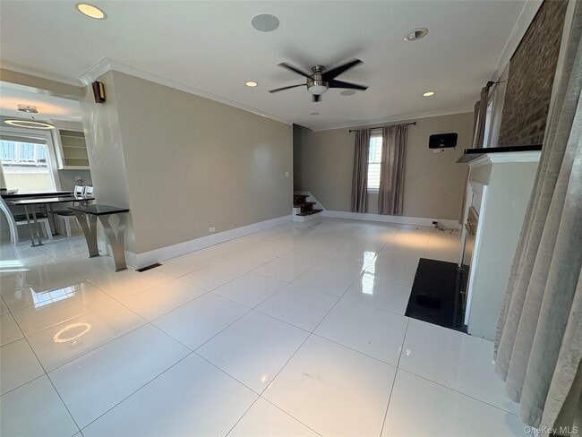 Building Photo - 155 White Rd