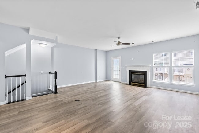 Building Photo - 8043 Bristle Toe Ln