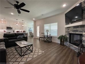 Building Photo - 9100 Maysview Ln