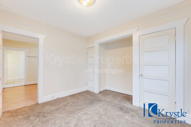 Building Photo - 1117 Sutter St