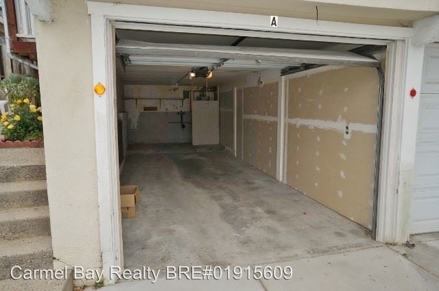 Building Photo - 300 Watson St