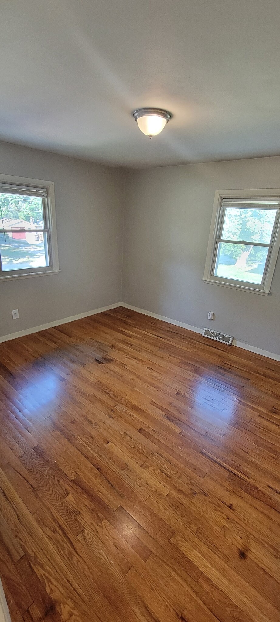 Building Photo - 3901 SW 7th St